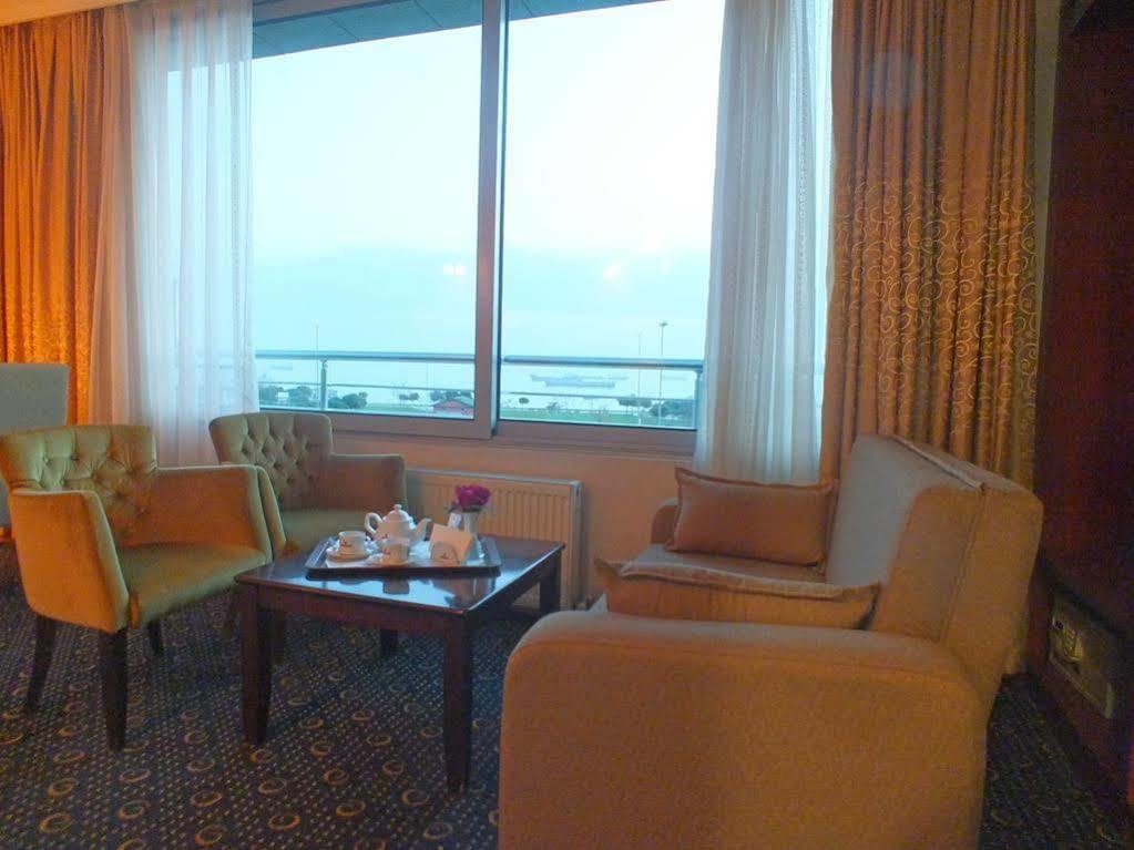Sea Breeze Condominium Resort บิล็อกซี ภายนอก รูปภาพ